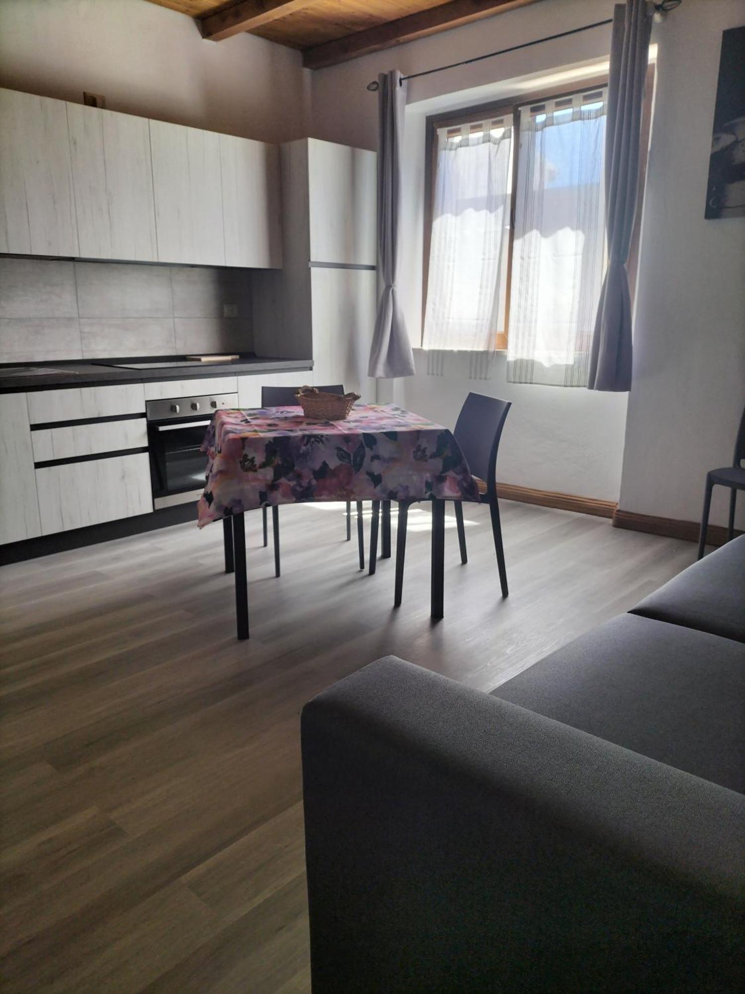 Apartamento The Square Orosei Exterior foto